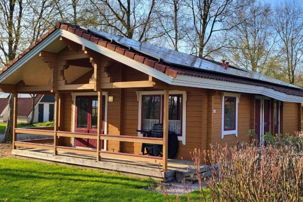 Wellness Bungalow Uppsala Gramsbergen Bagian luar foto
